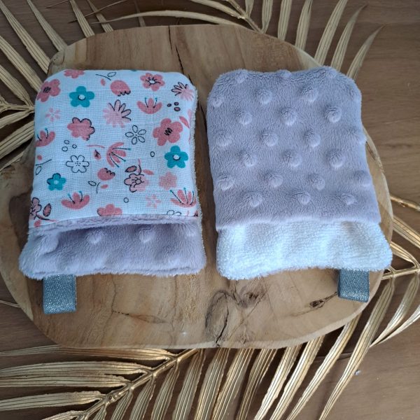 Lot de 5 débarbouillettes- Mini gants d’apprentissage pour enfant-Mix Lilas/Vert/Blanc/Fleurs – Image 8